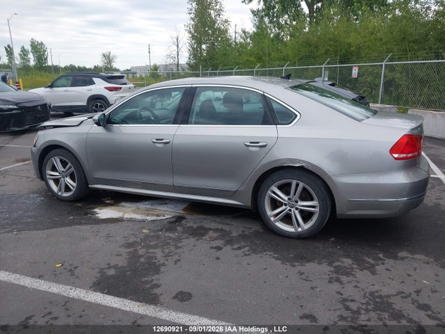 Продаж на аукціоні авто 2012 Volkswagen Passat Sel, vin: 1VWCH7A38CC083006, номер лоту: 12690921