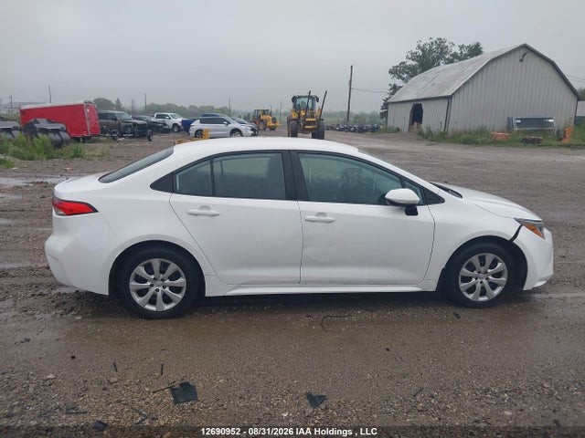 5YFBPMBE3MP148904 Toyota COROLLA LE