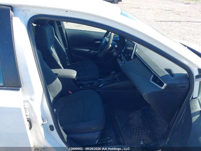 5YFBPMBE3MP148904 Toyota COROLLA LE