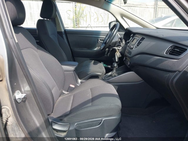 KNAHT8A39F7084267 KIA Rondo Lx/lx Value/lx Winter Edition