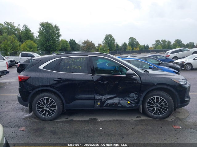 Ford Escape Phev 2025 1FMCU0E11SUA12524 Image 13