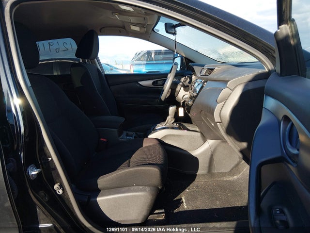 JN1BJ1CP9JW108378 Nissan Qashqai S 4dr2wd
