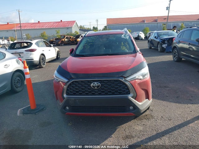 Toyota Corolla Cross Xle 2024 7MUDAABG2RV106044 Image 12