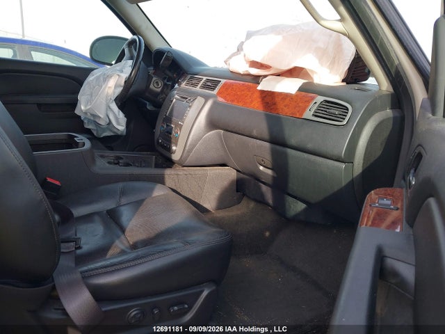 12691181 :رقم المزاد ، 1GKS2LE74DR194242 vin ، 2013 Gmc Yukon Xl 1500 Slt مزاد بيع