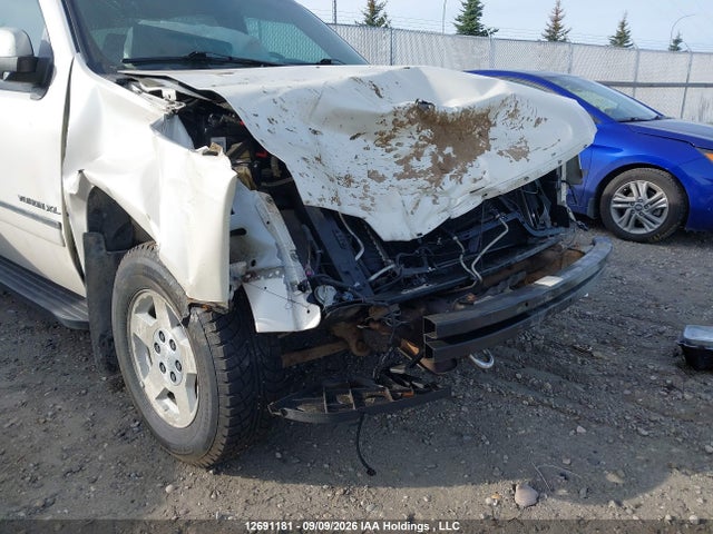 12691181 :رقم المزاد ، 1GKS2LE74DR194242 vin ، 2013 Gmc Yukon Xl 1500 Slt مزاد بيع