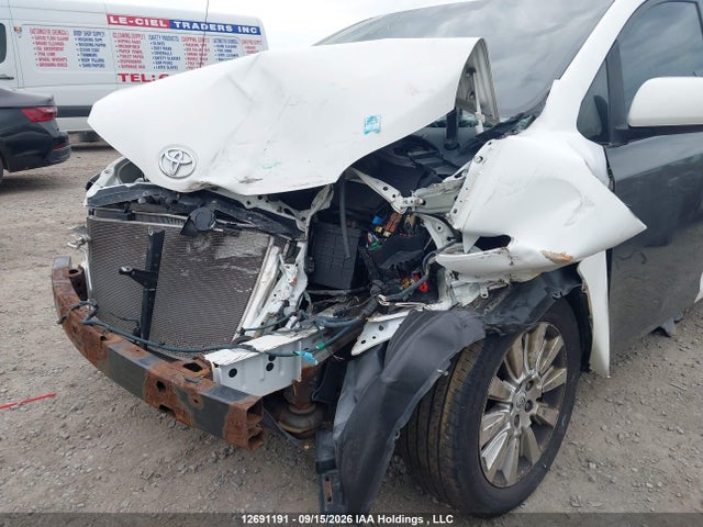 Aukcja sprzedaży 2011 Toyota Sienna, vin: 5TDJK3DCXBS007493, numer aukcji: 12691191