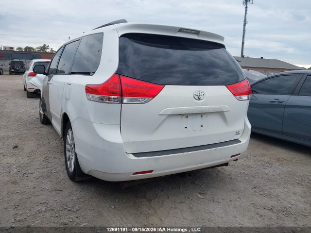 Aukcja sprzedaży 2011 Toyota Sienna, vin: 5TDJK3DCXBS007493, numer aukcji: 12691191