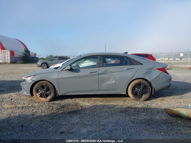 12691210 :رقم المزاد ، KMHLM4AG3MU100270 vin ، 2021 Hyundai Elantra Preferred Ivt مزاد بيع