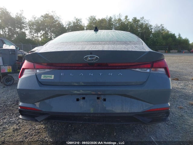 12691210 :رقم المزاد ، KMHLM4AG3MU100270 vin ، 2021 Hyundai Elantra Preferred Ivt مزاد بيع