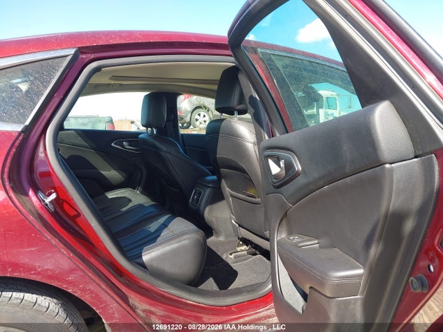 1C3CCCCG4FN757627 Chrysler 200 C