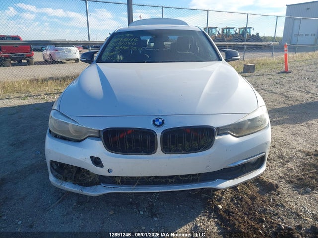 2017 Bmw 320 Xi მანქანა იყიდება აუქციონზე, vin: WBA8A3C54HK691040, აუქციონის ნომერი: 12691246