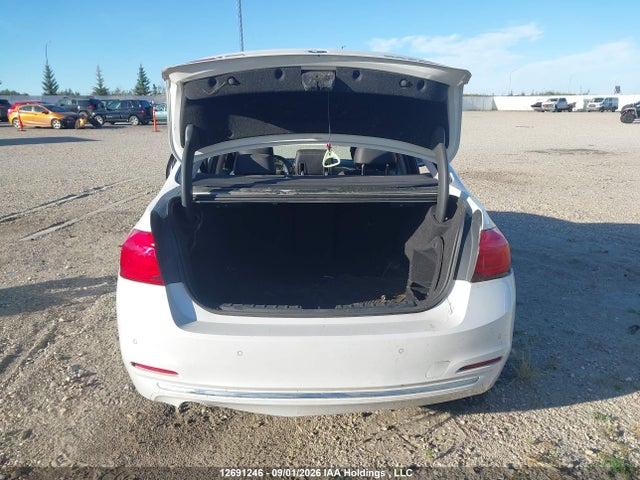 2017 Bmw 320 Xi მანქანა იყიდება აუქციონზე, vin: WBA8A3C54HK691040, აუქციონის ნომერი: 12691246