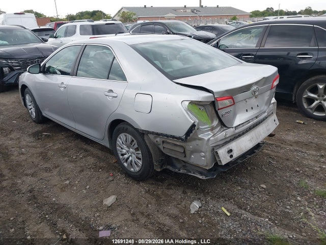 12691248 :رقم المزاد ، 4T1BF1FKXCU522861 vin ، 2012 Toyota Camry Le مزاد بيع