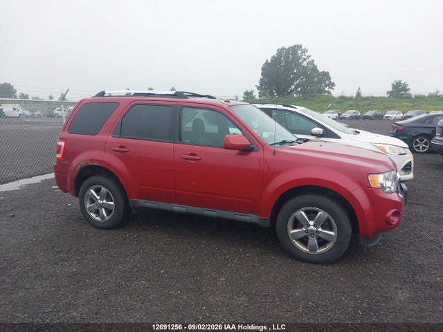12691256 :رقم المزاد ، 1FMCU9EG4BKC32857 vin ، 2011 Ford Escape مزاد بيع