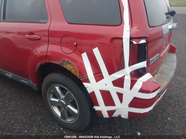 12691256 :رقم المزاد ، 1FMCU9EG4BKC32857 vin ، 2011 Ford Escape مزاد بيع