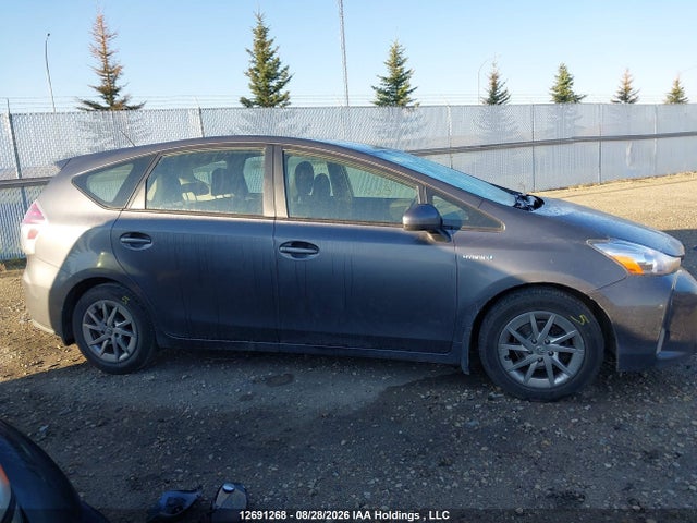 Toyota PRIUS V 2017 JTDZN3EU9HJ068602 Image 13