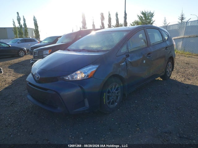 Toyota PRIUS V 2017 JTDZN3EU9HJ068602 Image 2