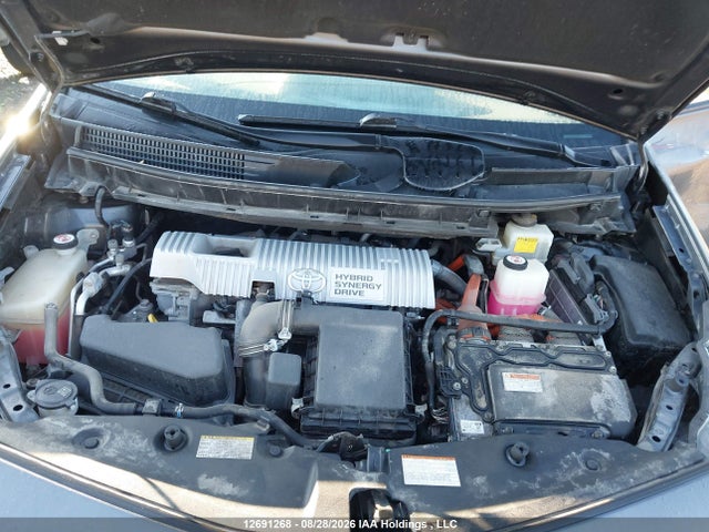 Toyota PRIUS V 2017 JTDZN3EU9HJ068602 Image 9