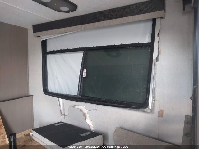 Coachmen Catalina 2021 5ZT3CLSB3MA325910 Image 14