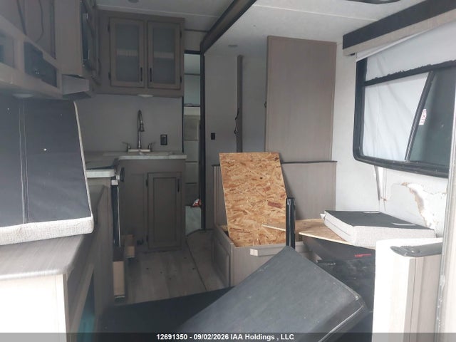 Coachmen Catalina 2021 5ZT3CLSB3MA325910 Image 5