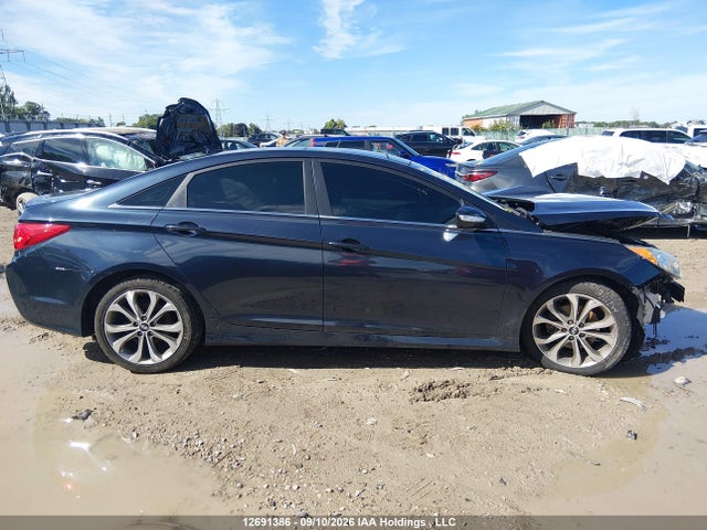12691386 :رقم المزاد ، 5NPEC4AC5EH882242 vin ، 2014 Hyundai Sonata Se/limited مزاد بيع