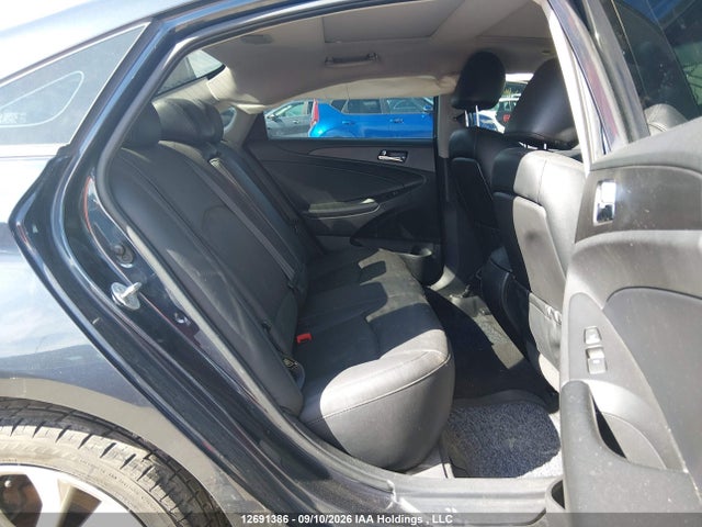 12691386 :رقم المزاد ، 5NPEC4AC5EH882242 vin ، 2014 Hyundai Sonata Se/limited مزاد بيع