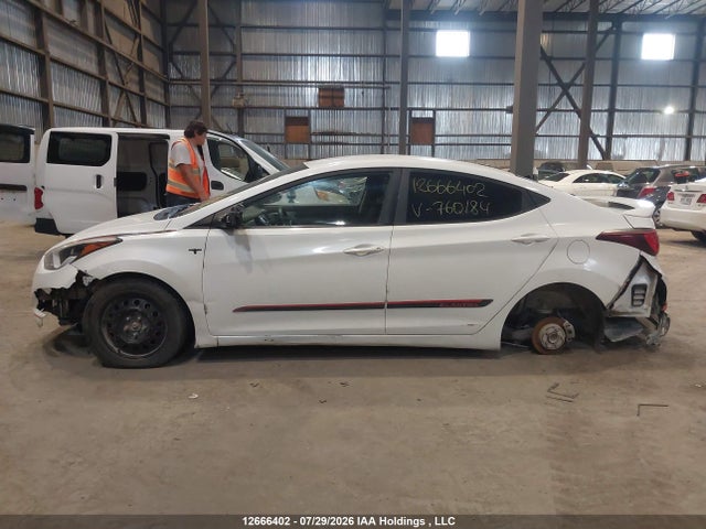 5NPDH4AE8GH760184 Hyundai ELANTRA GL