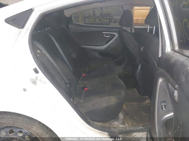5NPDH4AE8GH760184 Hyundai ELANTRA GL
