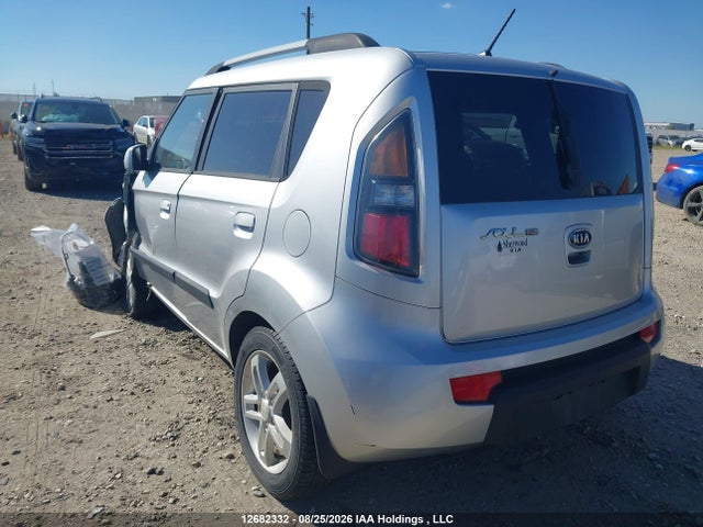 2010 Kia Soul 2.0l 2u/2.0l 4u/2.0l 4u Burner/2.0l 4u Retro/2.0l 4u Sx მანქანა იყიდება აუქციონზე, vin: KNDJT2A28A7040908, აუქციონის ნომერი: 12682332