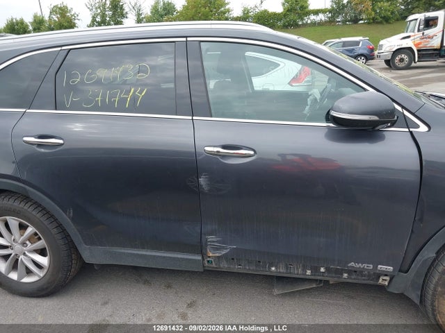 5XYPGDA55JG371744 KIA Sorento 3.3l Lx