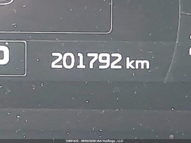 5XYPGDA55JG371744 KIA Sorento 3.3l Lx
