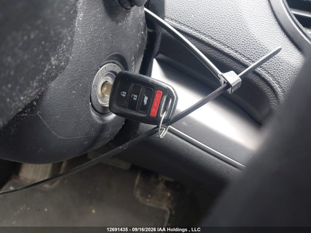 2015 Honda Cr-v მანქანა იყიდება აუქციონზე, vin: 2HKRM3H30FH003066, აუქციონის ნომერი: 12691435