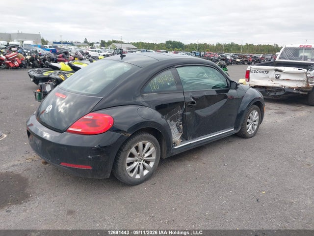 2012 Volkswagen Beetle მანქანა იყიდება აუქციონზე, vin: 3VWHX7AT7CM632346, აუქციონის ნომერი: 12691443