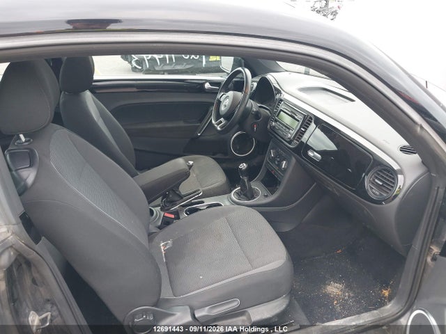 2012 Volkswagen Beetle მანქანა იყიდება აუქციონზე, vin: 3VWHX7AT7CM632346, აუქციონის ნომერი: 12691443