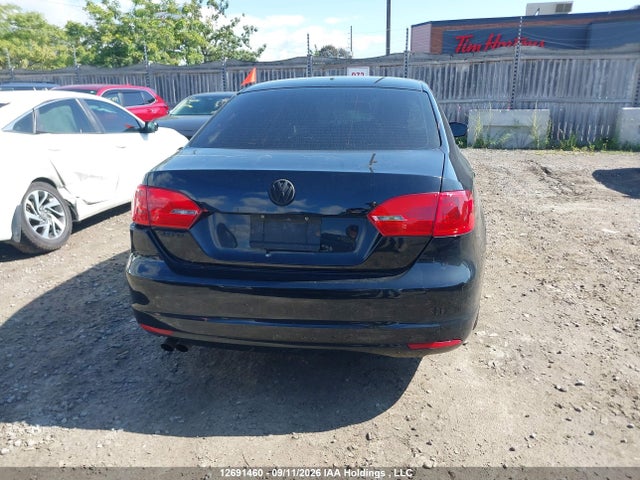 12691460 :رقم المزاد ، 3VW2K7AJXEM260412 vin ، 2014 Volkswagen Jetta مزاد بيع