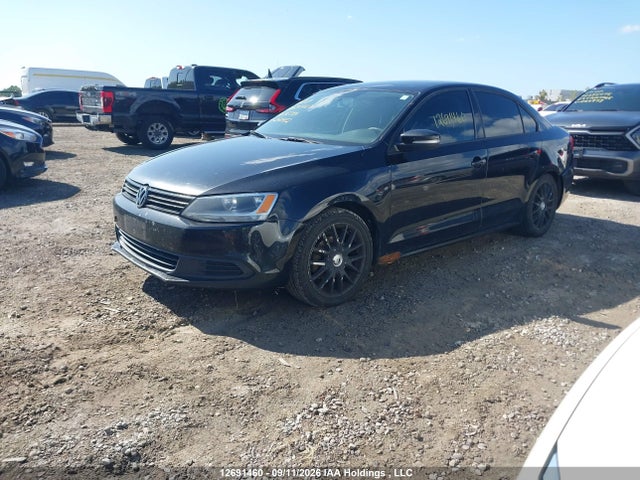 12691460 :رقم المزاد ، 3VW2K7AJXEM260412 vin ، 2014 Volkswagen Jetta مزاد بيع