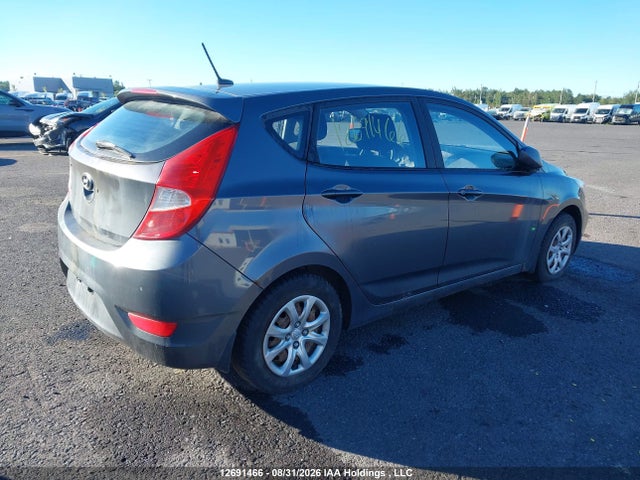 12691466 :رقم المزاد ، KMHCT5AE5CU031894 vin ، 2012 Hyundai Accent مزاد بيع