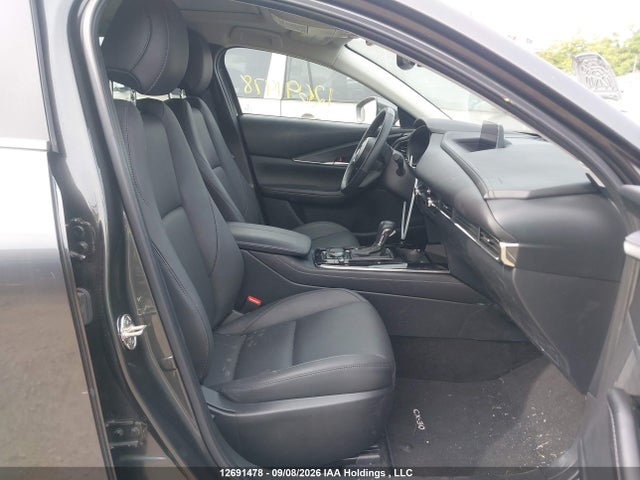12691478 :رقم المزاد ، 3MVDMBCM2SM845026 vin ، 2025 Mazda Cx-30 مزاد بيع