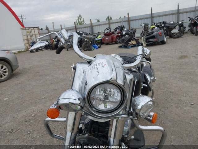 INDIAN MOTORCYCLE CO. Springfield 2025 56KTHAAA0S3439150 Image 12