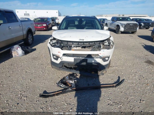 Jeep Compass Latitude 2018 3C4NJDBB5JT230615 Image 12