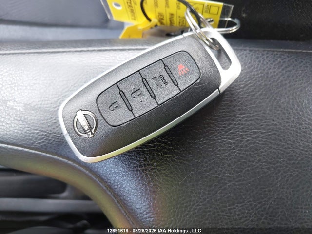 3N1CN8EV8SL834723 Nissan VERSA SV