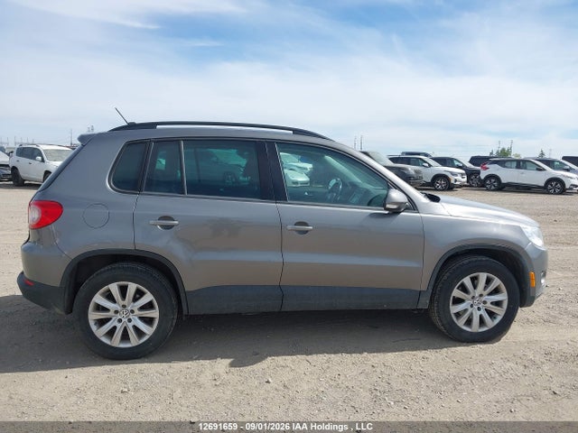 2009 Volkswagen Tiguan Se/sel მანქანა იყიდება აუქციონზე, vin: WVGBV75N39W532114, აუქციონის ნომერი: 12691659