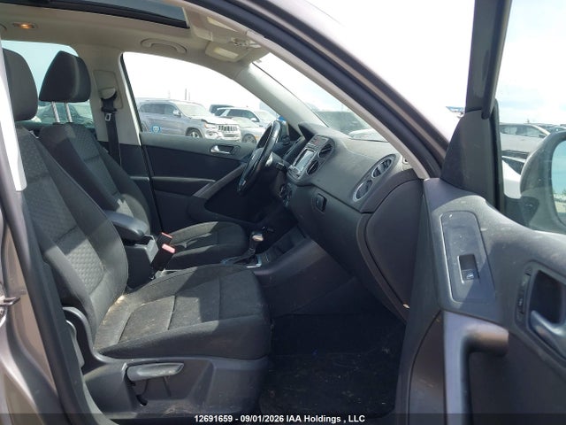 2009 Volkswagen Tiguan Se/sel მანქანა იყიდება აუქციონზე, vin: WVGBV75N39W532114, აუქციონის ნომერი: 12691659