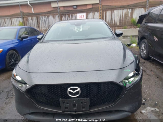 Auction sale of the 2019 Mazda Mazda3 Gx, vin: JM1BPAK75K1114979, lot number: 12691692
