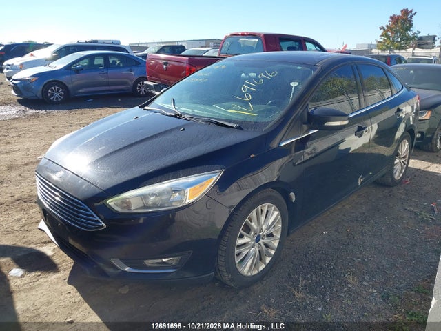 Ford Focus 2017 1FADP3J24HL293447 Image 2