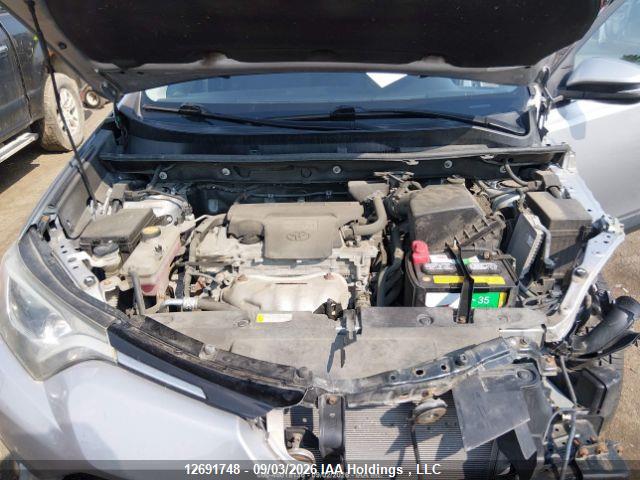 2T3BFREV8GW514118 Toyota RAV4 LE