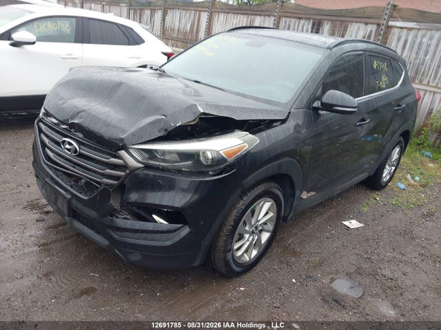 KM8J3CA4XGU245904 Hyundai Tucson Luxury