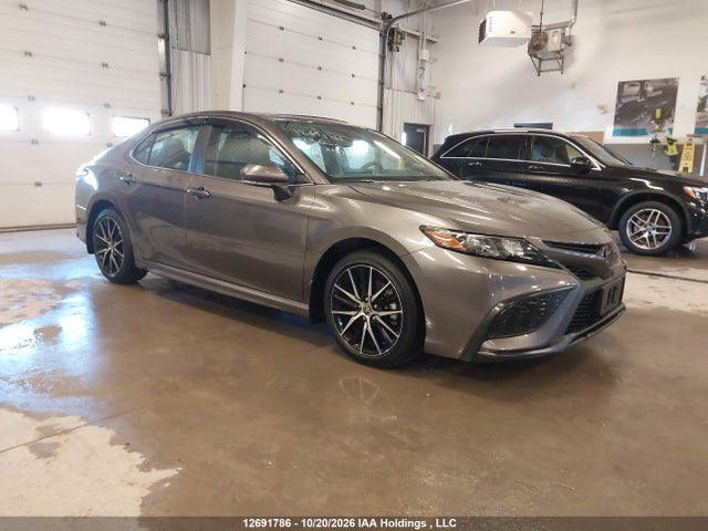 12691786 :رقم المزاد ، 4T1S11AK2RU213710 vin ، 2024 Toyota Camry Se Night Shade/se مزاد بيع