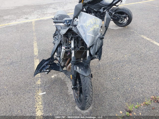 Продаж на аукціоні авто 2017 Kawasaki Ex650 F, vin: JKAEXEK15HDA00243, номер лоту: 12691797