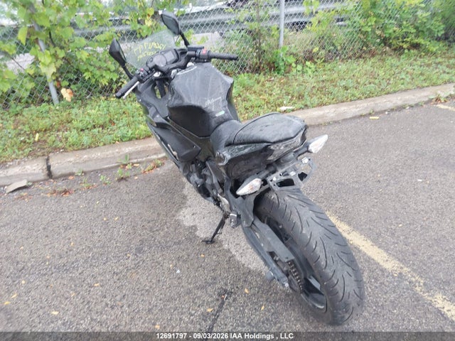 Продаж на аукціоні авто 2017 Kawasaki Ex650 F, vin: JKAEXEK15HDA00243, номер лоту: 12691797